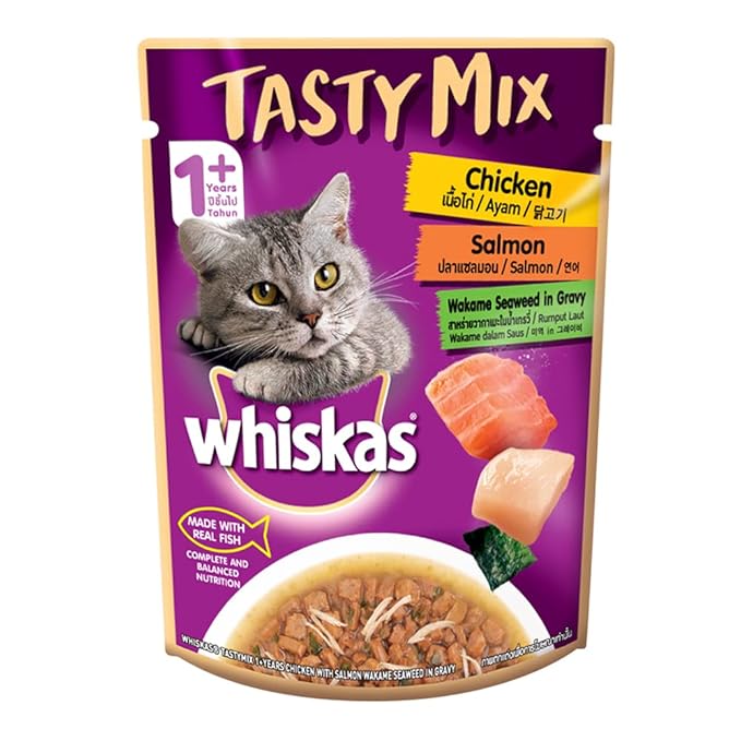 Whiskas Adult (1+ year) Tasty Mix Wet Cat Food Made With Real Fish, Chicken With Salmon Wakame Seaweed in Gravy - Pack of 12 (70g x 12)