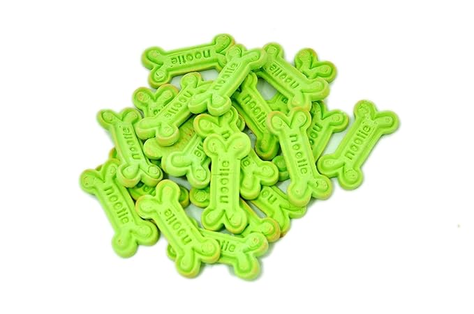 Nootie Biscuits with Spinach Flavour for Adult Dogs Protein-Rich, Highly Digestible, and Nutrient-Dense Dog Treats, Breeds & Sizes - 900g